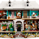 Imagen para el artículo titulado 8 detalles que te harán amar este nuevo set de Lego de la película Solo en casa con 3.955 piezas